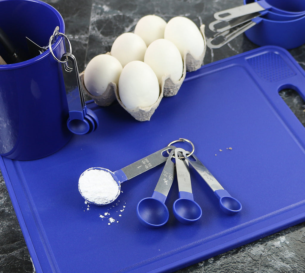 Reston Lloyd 4-Piece Nesting Plastic Measuring Spoon Set, Indigo