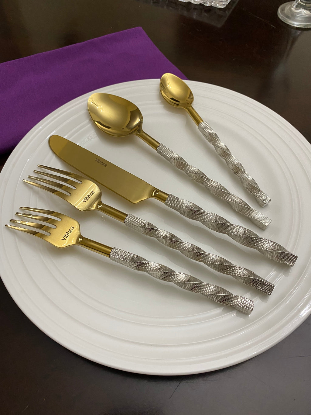 Vibhsa Gold Stainless Steel Flatware Set of 5 PC | Twisted Handle, Service for 1