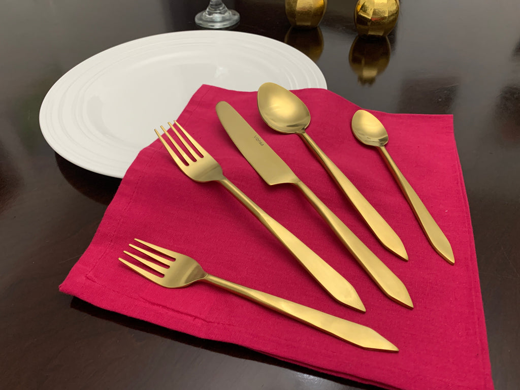 Vibhsa Flatware set of 20 Pieces Gold Stainless Taj Look
