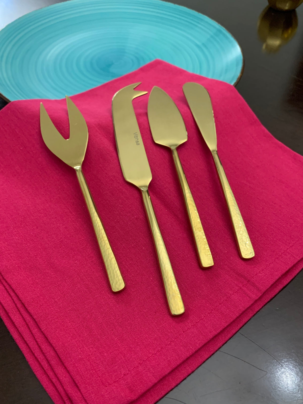 Vibhsa Cheese knives set of 4 Stainless Steel Hammered