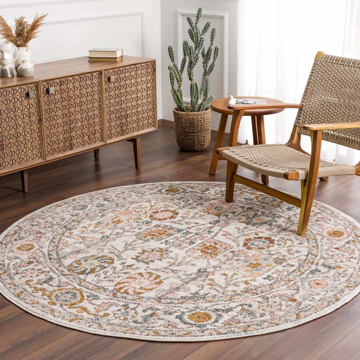 Herstmonceux Traditional Area Rug