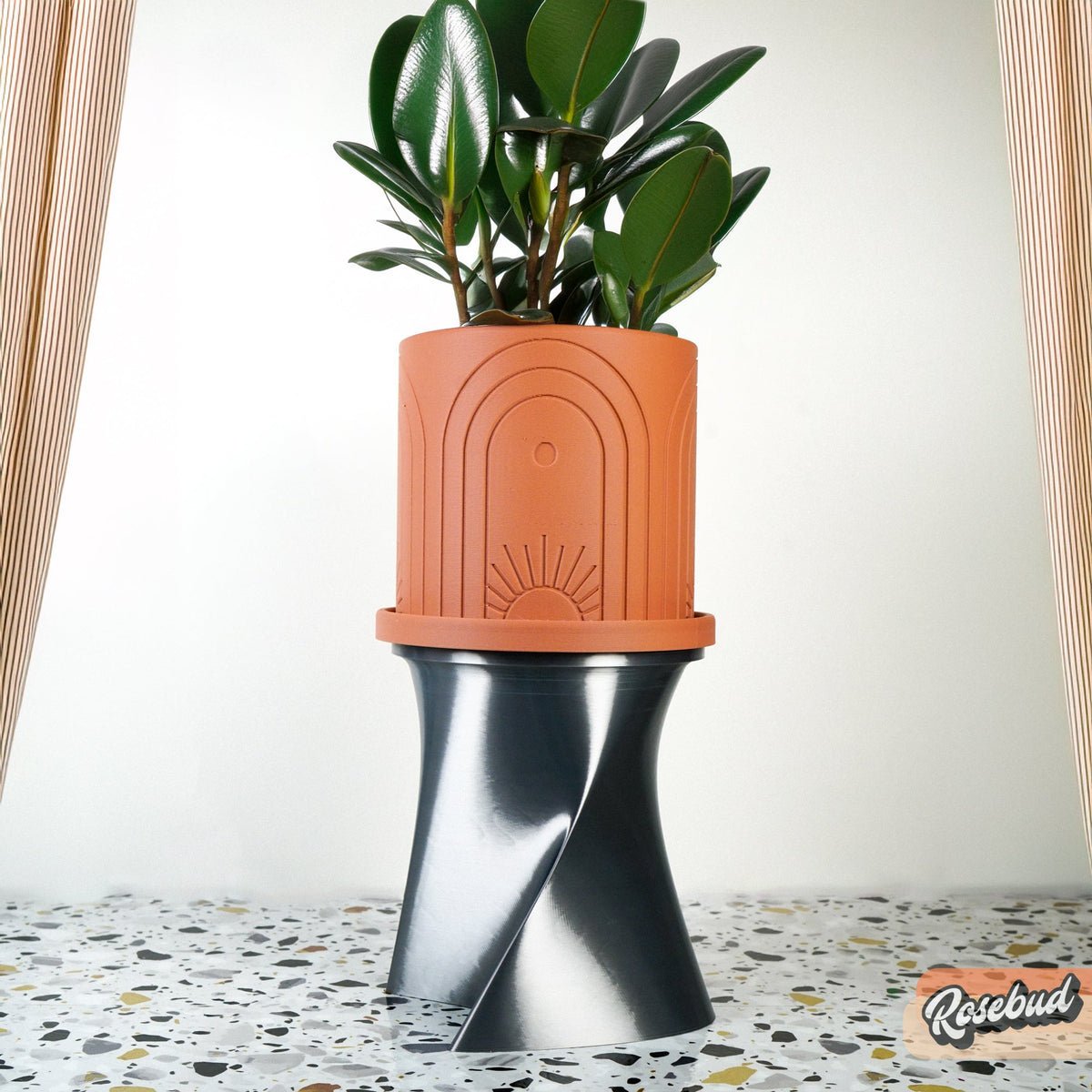 Aura Plant Stand