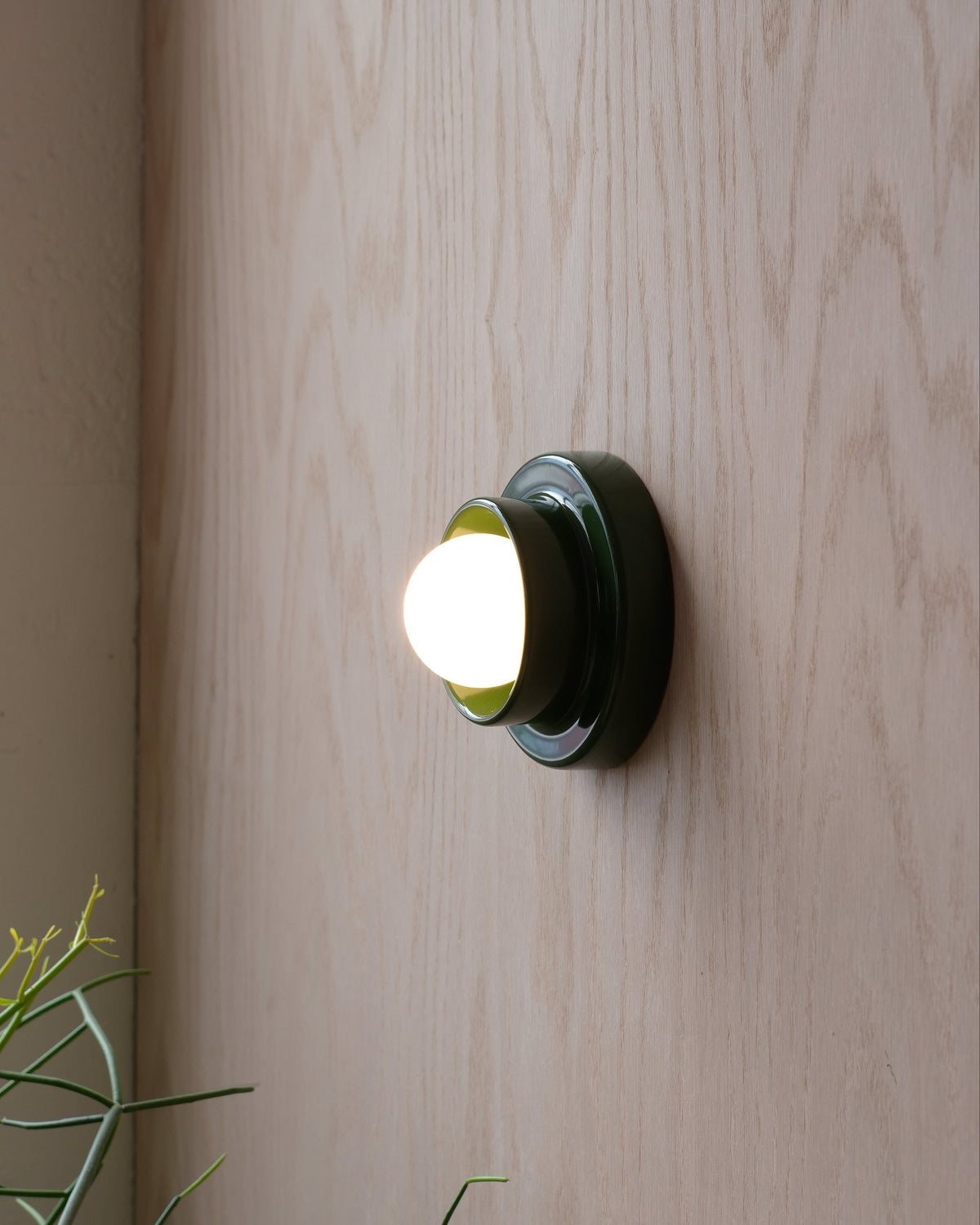 Q Wall Sconce
