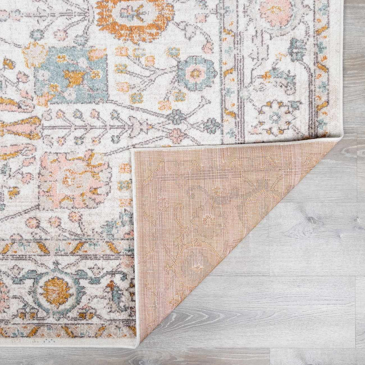 Herstmonceux Traditional Area Rug