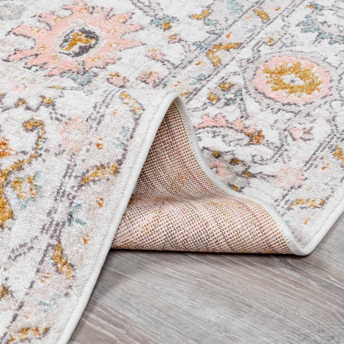 Herstmonceux Traditional Area Rug
