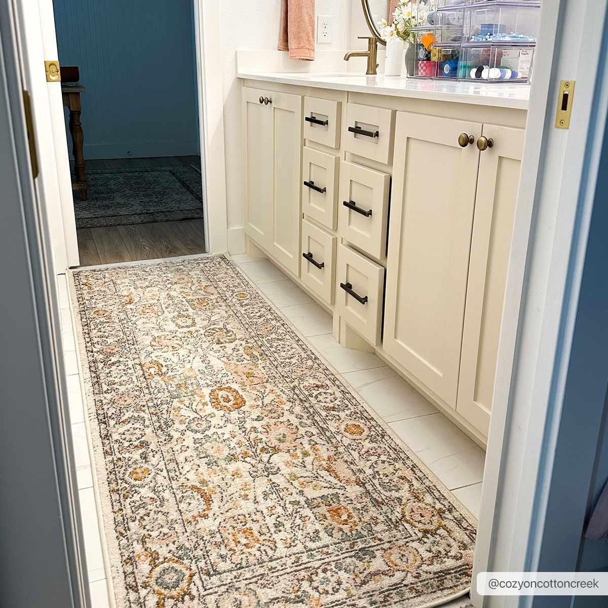 Herstmonceux Traditional Area Rug