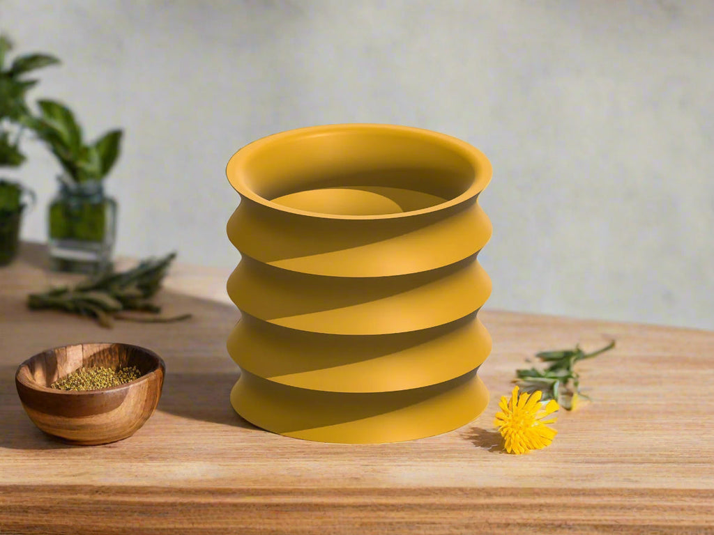BRIM Wavy 3D-Printed Indoor Planter with Drainage