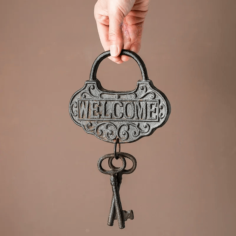 Farmhouse Vintage Cast Iron Key Wall Accent