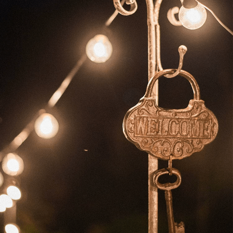 Farmhouse Vintage Cast Iron Key Wall Accent
