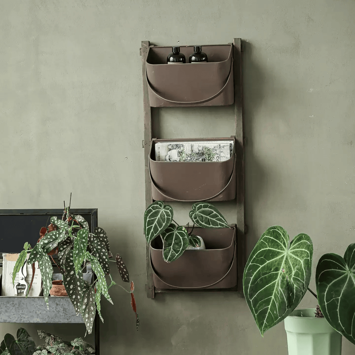 Farmhouse Three-Tier Wall Pocket Organizer