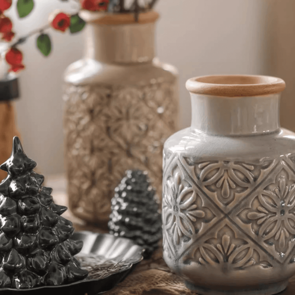 Domino Embossed Ceramic Vase for Dried Flowers