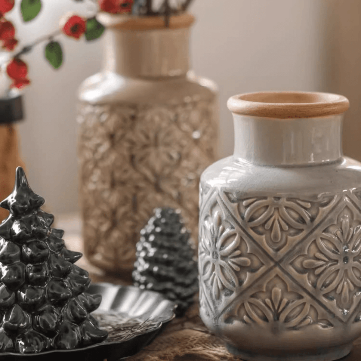 Domino Embossed Ceramic Vase for Dried Flowers