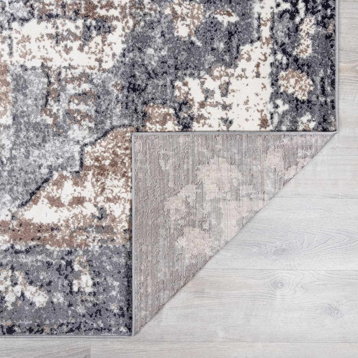 Newalla Traditional Area Rug