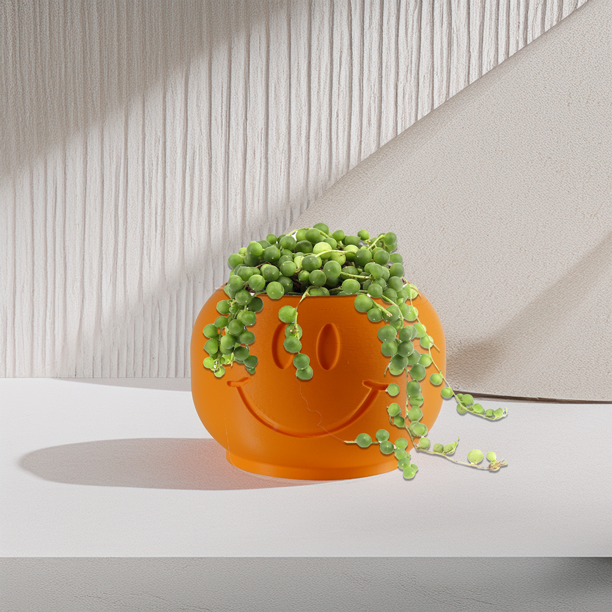 Happy Sprout Smiley Face Plant Pot with Drainage and Drip Tray – Cute Ghibli Decor Planter | Kawaii Hypebeast Pots for Plants | Cubicle & Classroom Decor