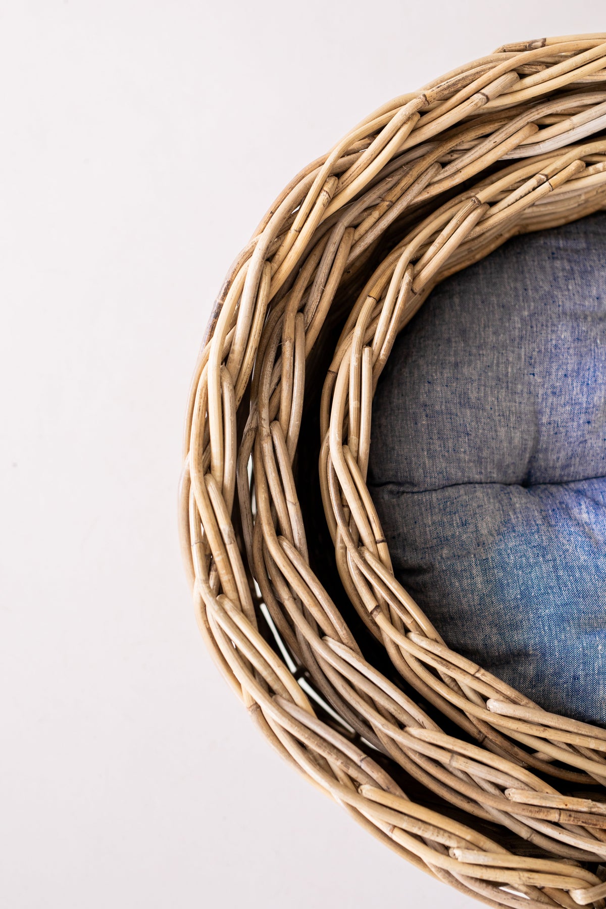 Oval Rattan Pet Bed with Pillow