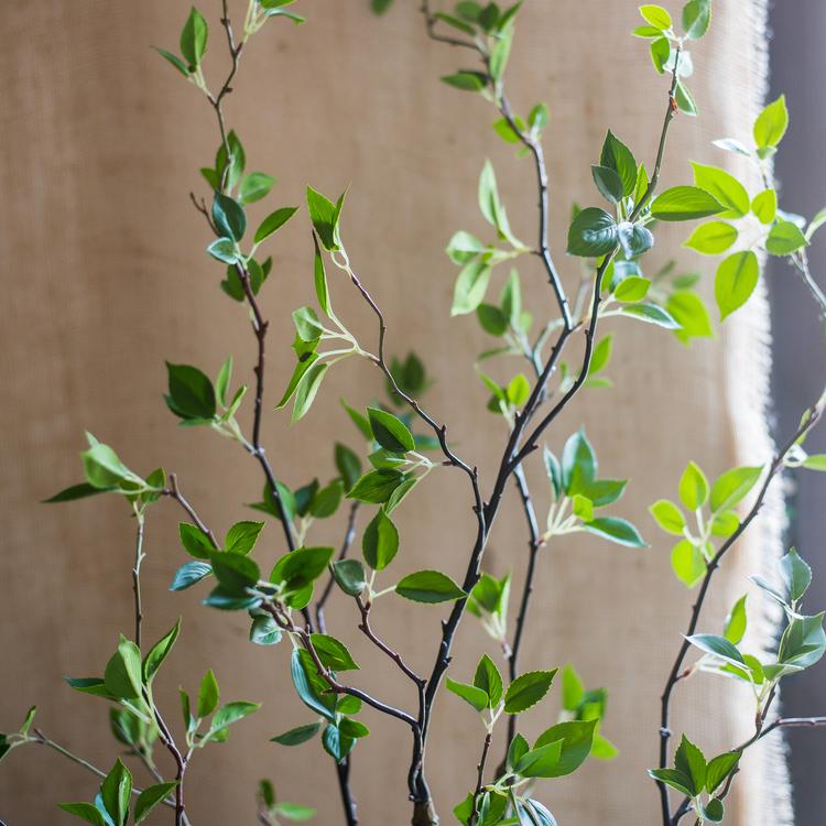 Artificial Green Leaf Tree in Pot