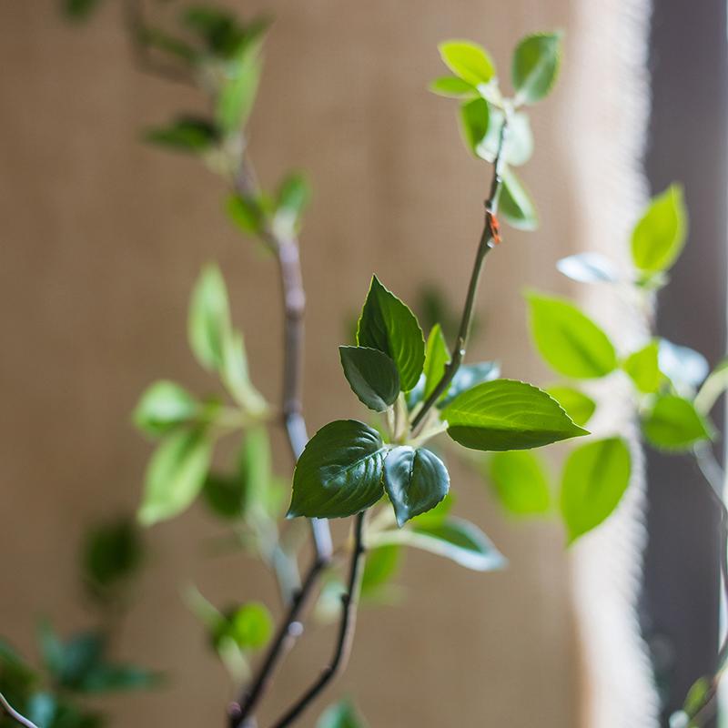 Artificial Green Leaf Tree in Pot