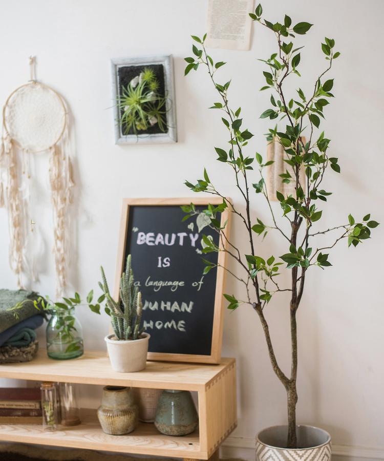 Artificial Green Leaf Tree in Pot
