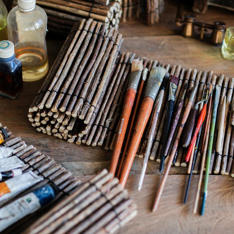Roll-Up Wood Calligraphy Brush Holder