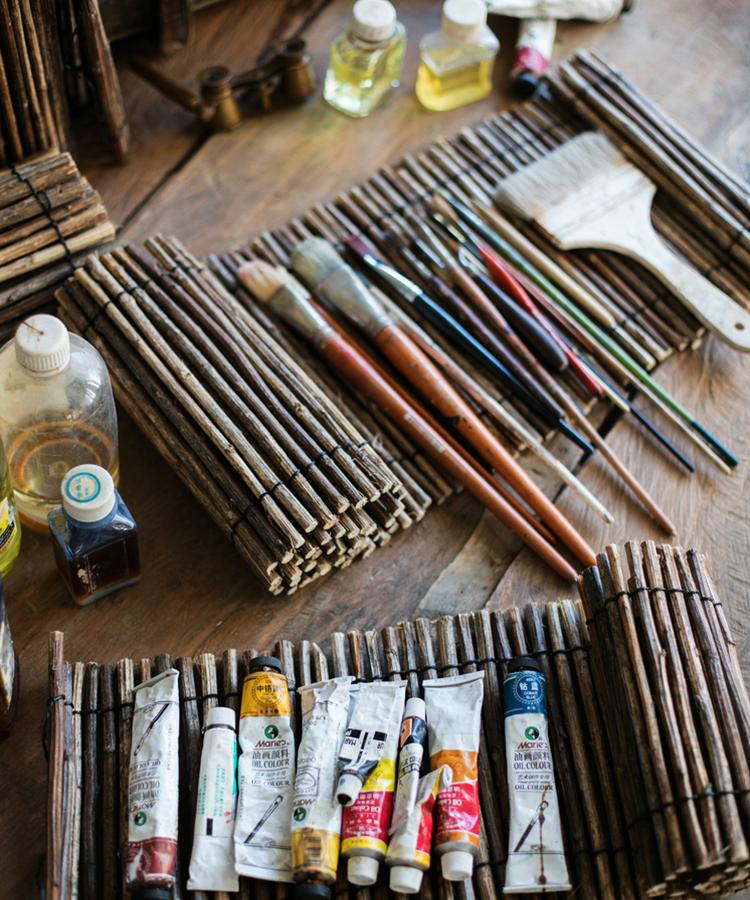 Roll-Up Wood Calligraphy Brush Holder