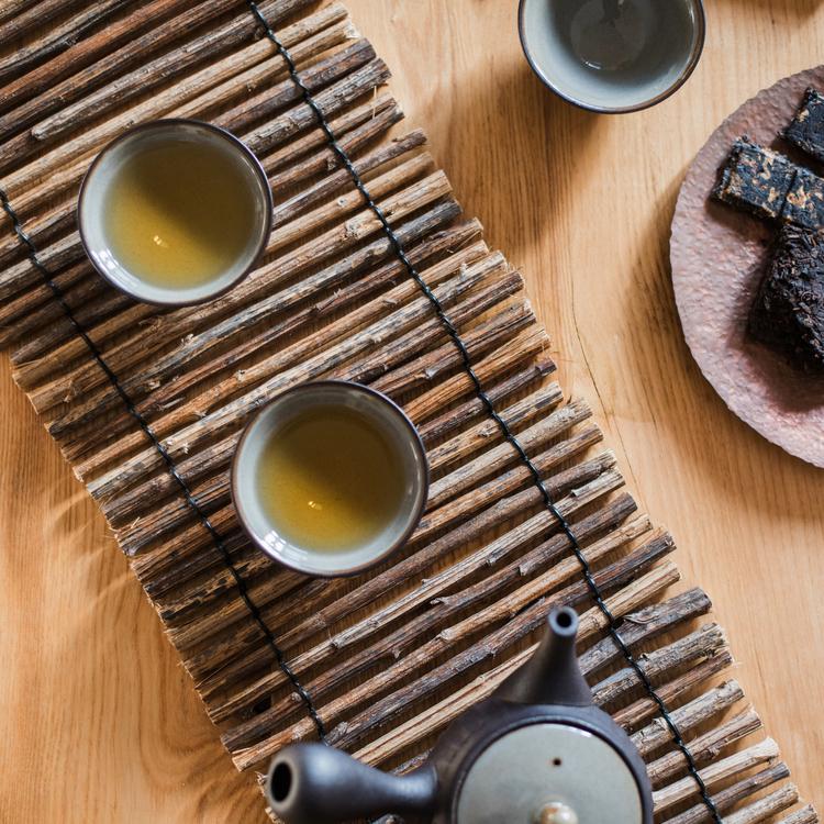 Roll-Up Wood Calligraphy Brush Holder