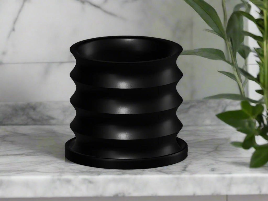 BRIM Wavy 3D-Printed Indoor Planter with Drainage