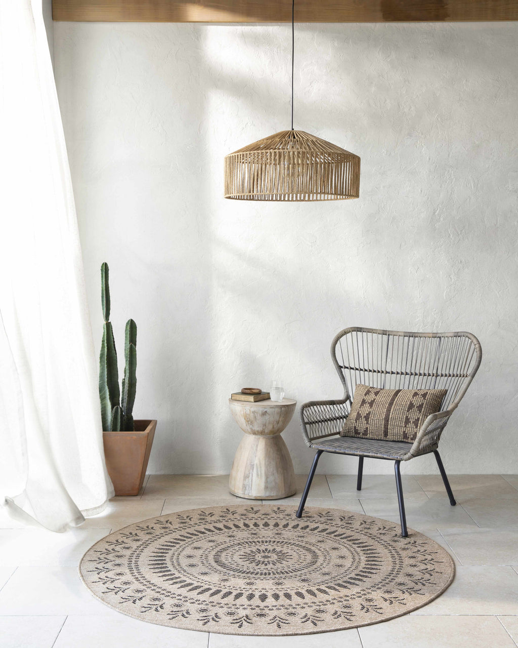 Beata Round Faux Jute Outdoor Rug