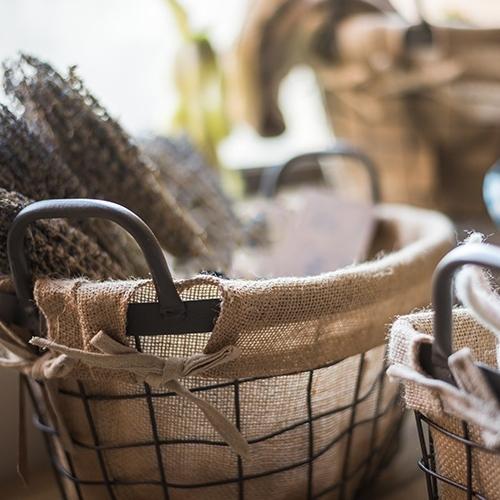 Oval Wire Basket with Linen Liner
